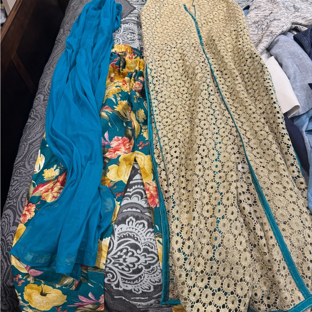 Floral and Lace Ethnic Dress Set